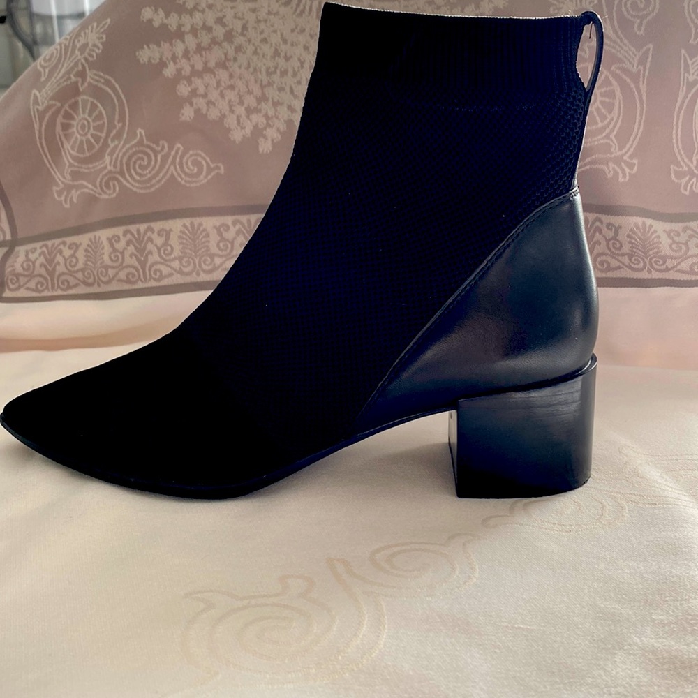 Everlane Glove Boot. Excellent Condition.